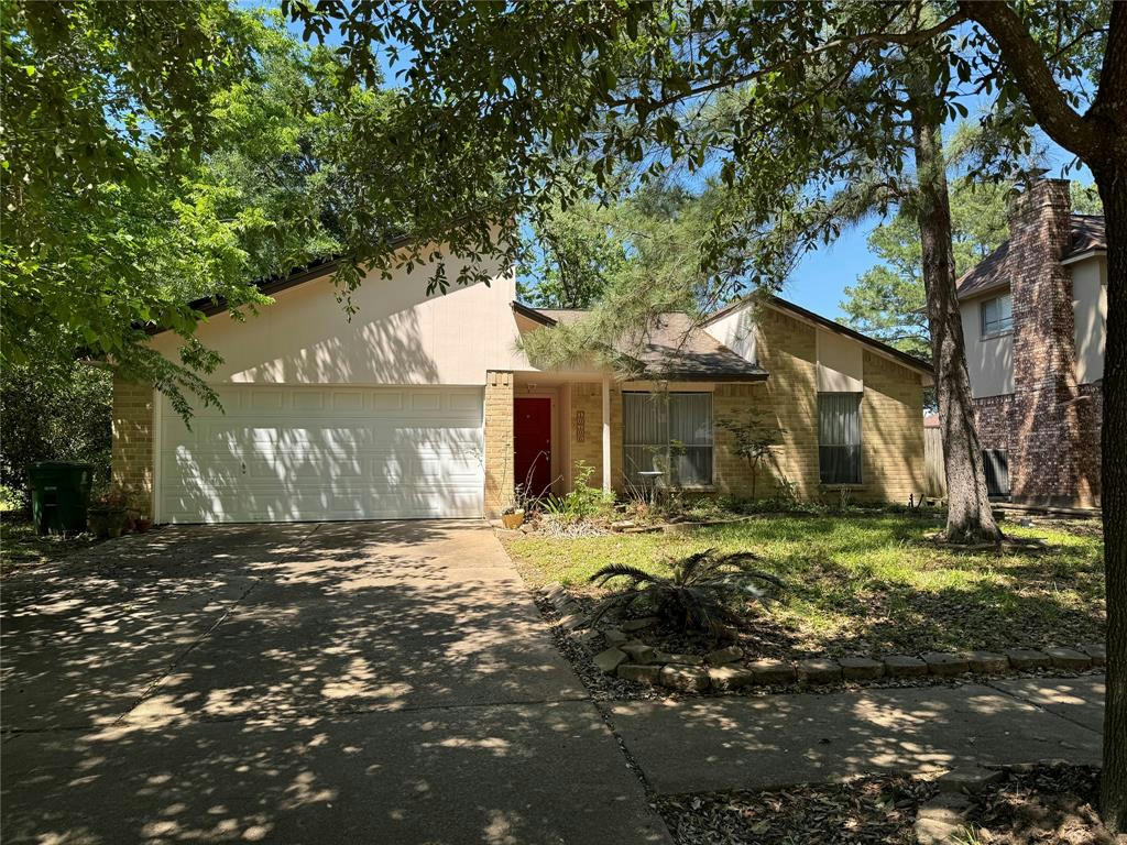 10706 ROCKCREST RD, HOUSTON, TX 77041, photo 1 of 7