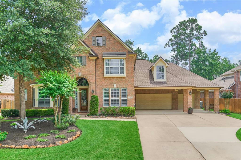 11 WOODED PATH PL, THE WOODLANDS, TX 77382, photo 1 of 50