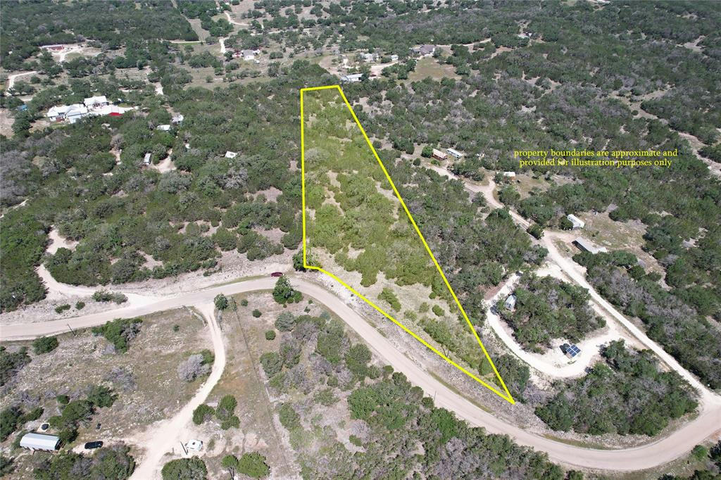 160 DINGLEY VIEW DR, KERRVILLE, TX 78028, photo 1 of 50