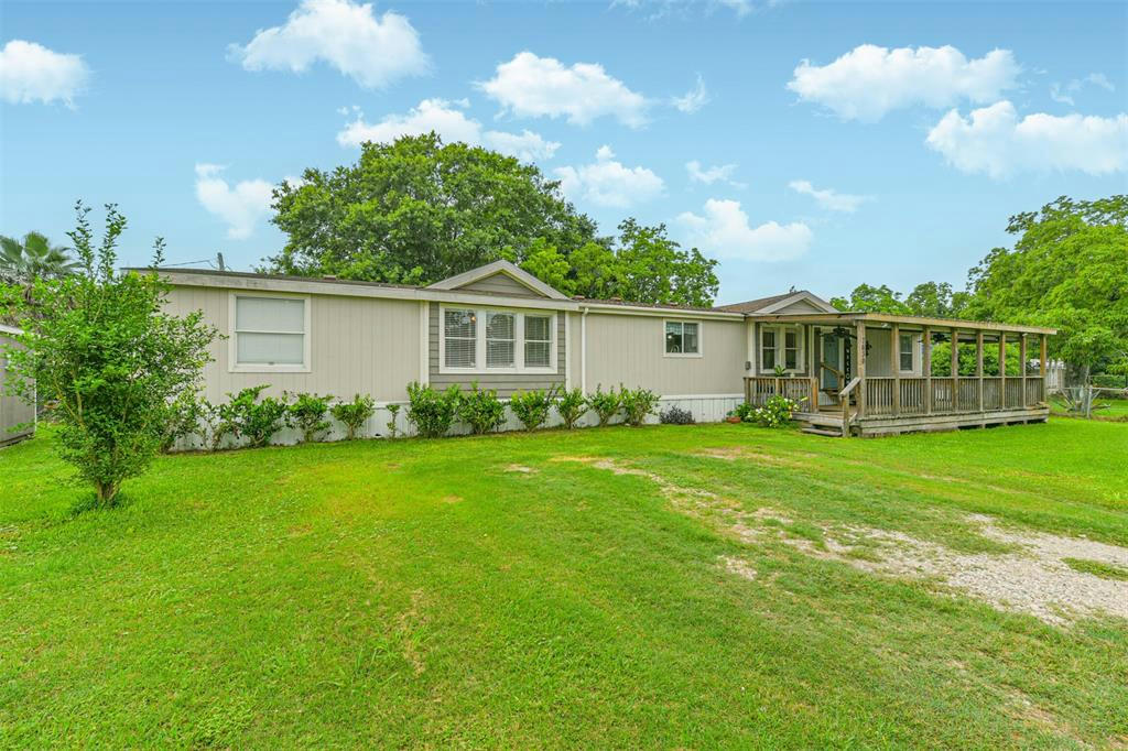 7630 CENTER ST, HITCHCOCK, TX 77563, photo 1 of 25