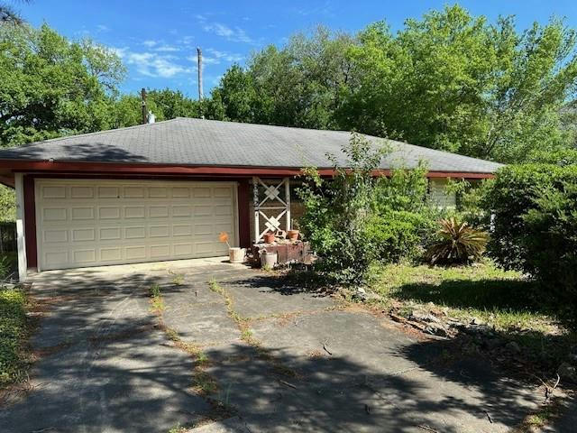 6627 REED RD, HOUSTON, TX 77087, photo 1 of 11