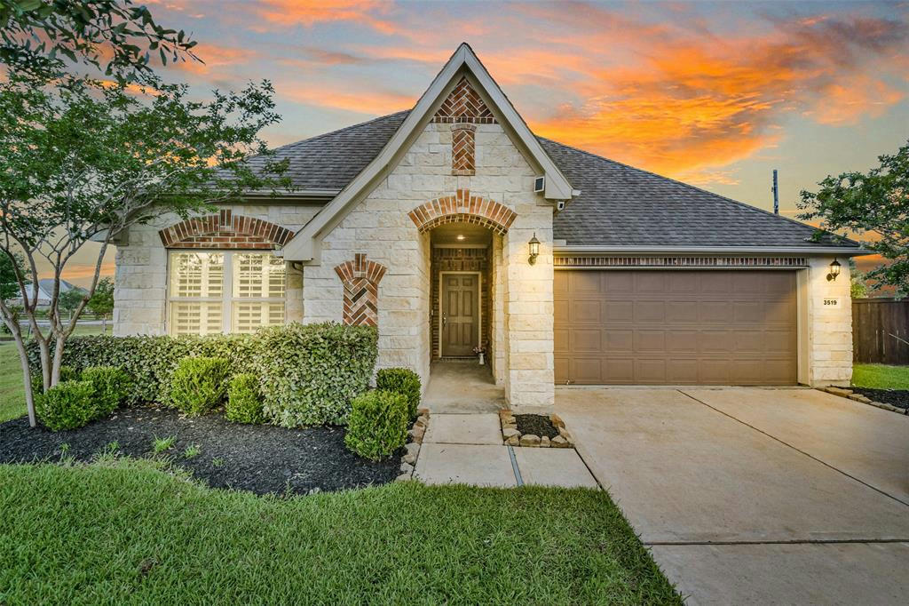 3519 WAVERLY SPRINGS LN, PEARLAND, TX 77581, photo 1 of 41