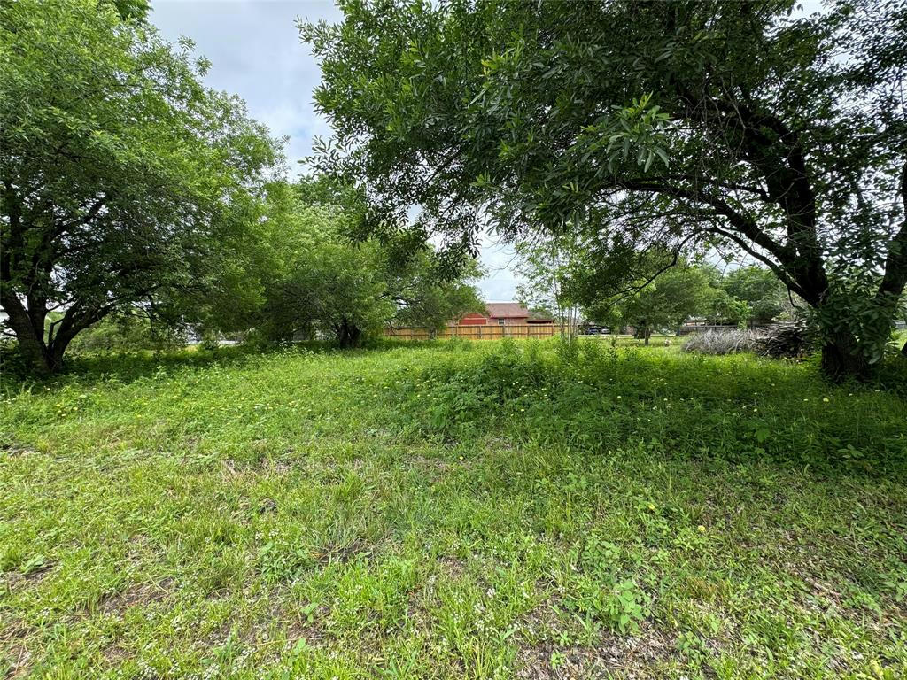 211 RICE AVE, ARCOLA, TX 77583, photo 1 of 8