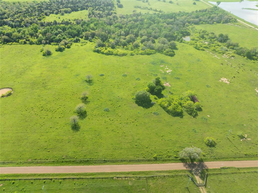 9 ARMSTRONG DERRY ROAD, WAELDER, TX 78959, photo 1 of 6