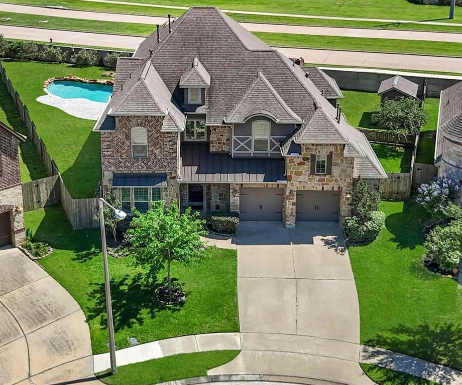 1534 RICHLAND HOLLOW LN, FRIENDSWOOD, TX 77546, photo 1 of 49