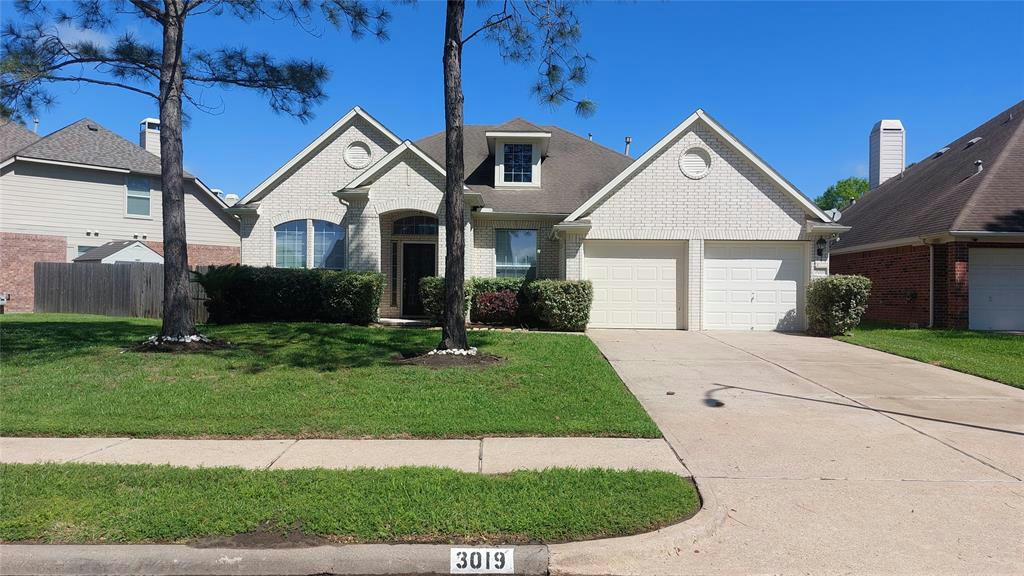 3019 SUMMERCREST DR, PEARLAND, TX 77584, photo 1 of 40