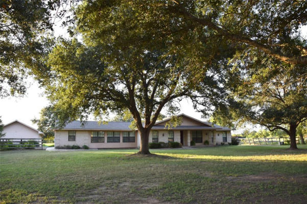 804 GILBERT RD, EDNA, TX 77957 - Image 1