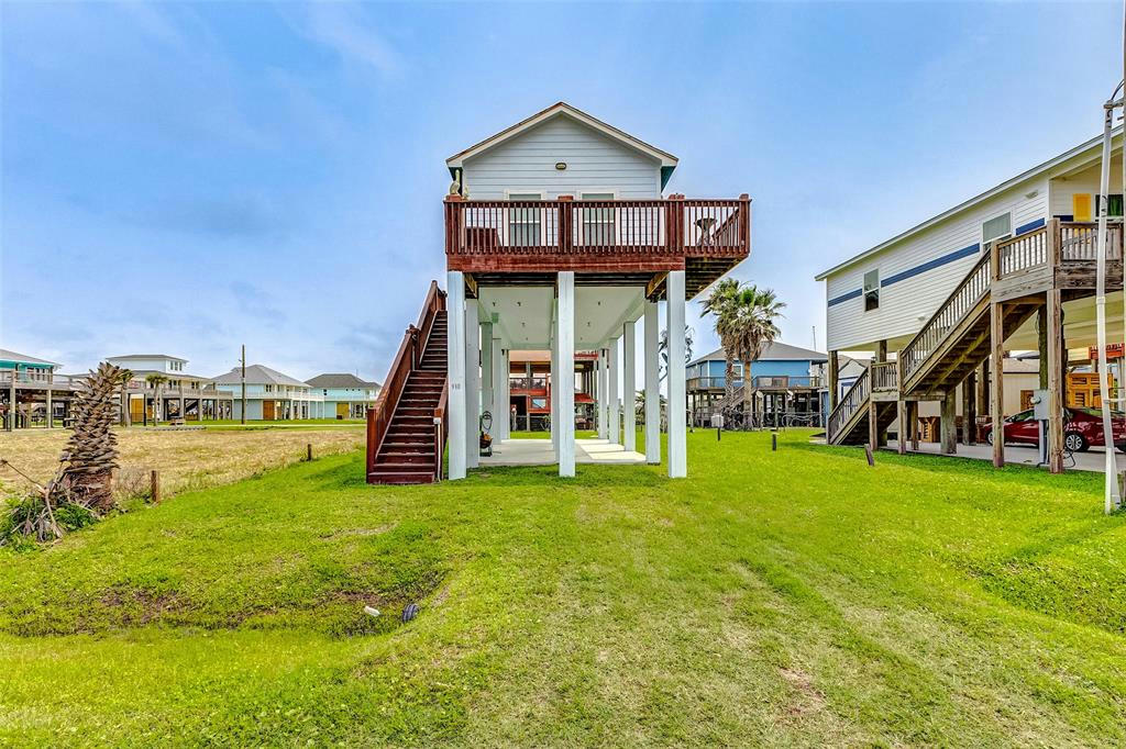 910 MEYNIG DR, CRYSTAL BEACH, TX 77650, photo 1 of 37