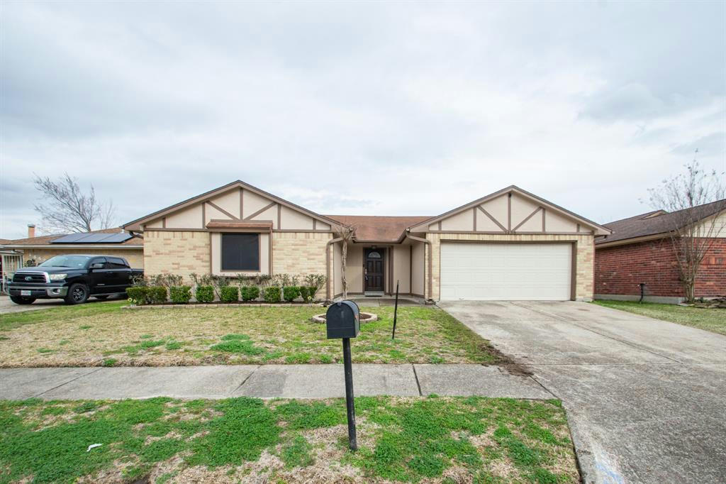 1438 SOMERCOTES LN, CHANNELVIEW, TX 77530, photo 1 of 25