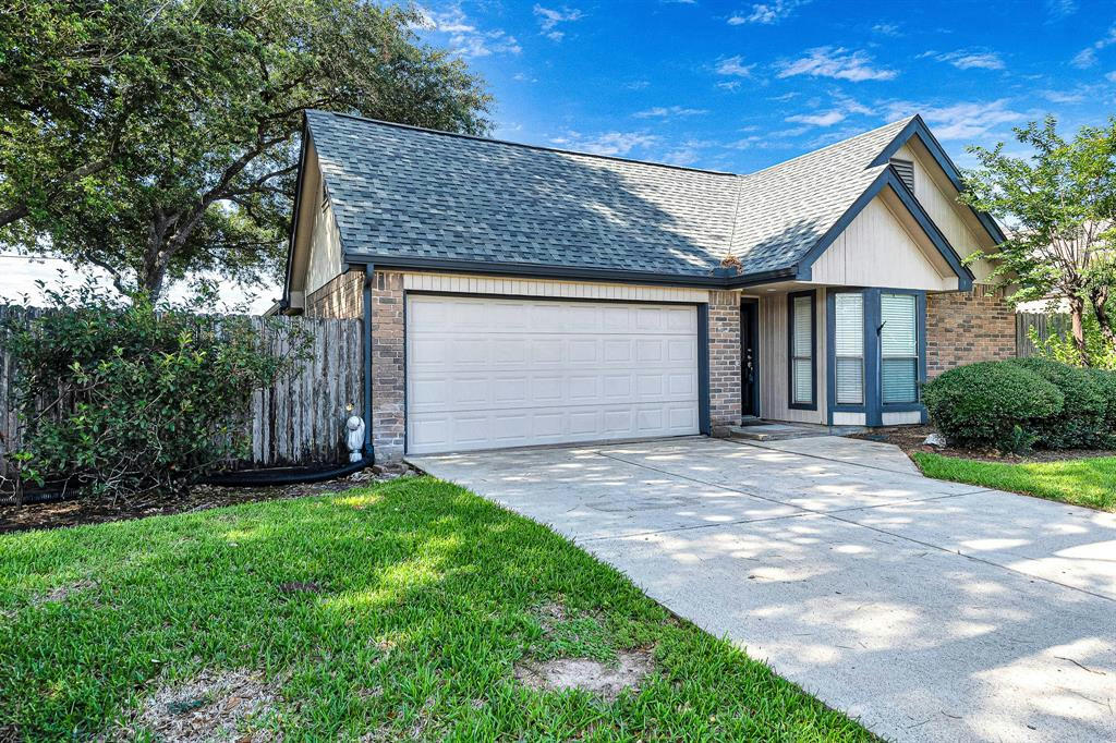 11903 MEADOW CREST DR, MEADOWS PLACE, TX 77477, photo 1 of 28