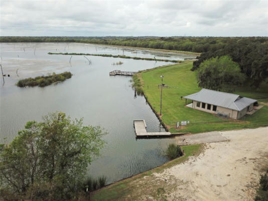 563 QUARTER HORSE TRL, ANGLETON, TX 77515, photo 3 of 7