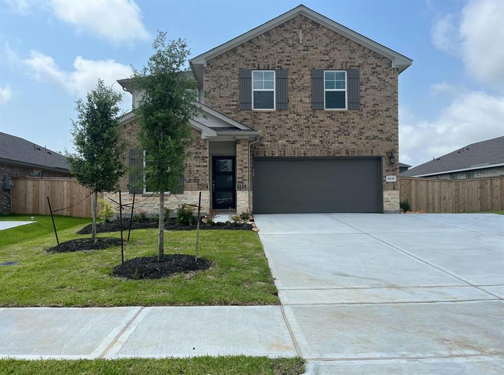 8639 TREETOP HEIGHTS DR, BAYTOWN, TX 77523, photo 1 of 5