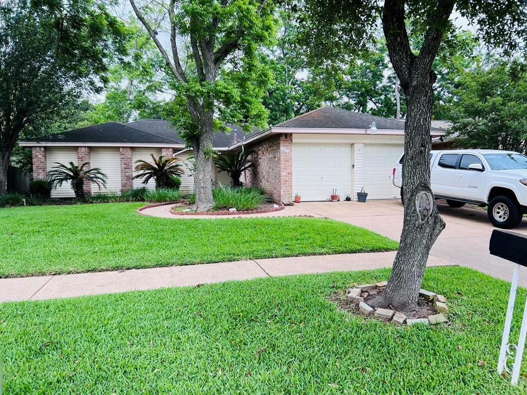 2806 OLD FORT RD, SUGAR LAND, TX 77479, photo 1 of 24