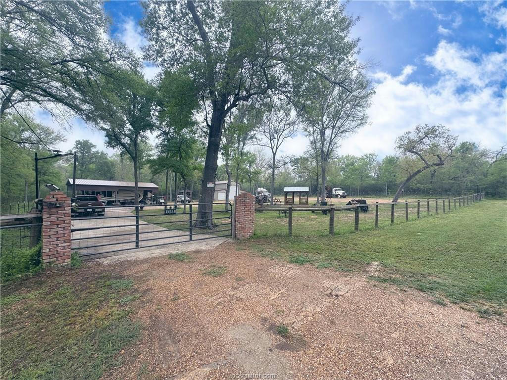 2641 OVERLOOK RD, CALDWELL, TX 77836, photo 1 of 32
