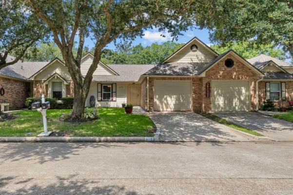 678 W COUNTRY GROVE CIR, PEARLAND, TX 77584 - Image 1