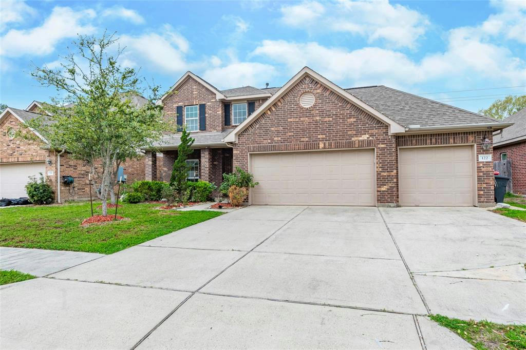 122 PERSIMMON DR, BAYTOWN, TX 77520, photo 1 of 49