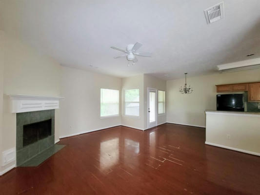 13551 FOREST PINES VILLAGE LN, HOUSTON, TX 77067, photo 4 of 9