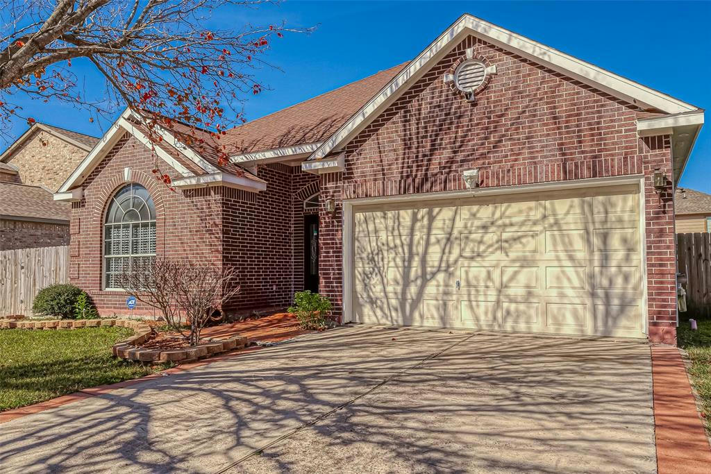 3322 STRONG WINDS DR, HOUSTON, TX 77014, photo 1 of 42