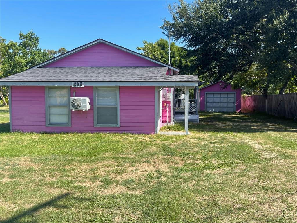 203 MCNEIR ST, ANAHUAC, TX 77514, photo 1 of 25