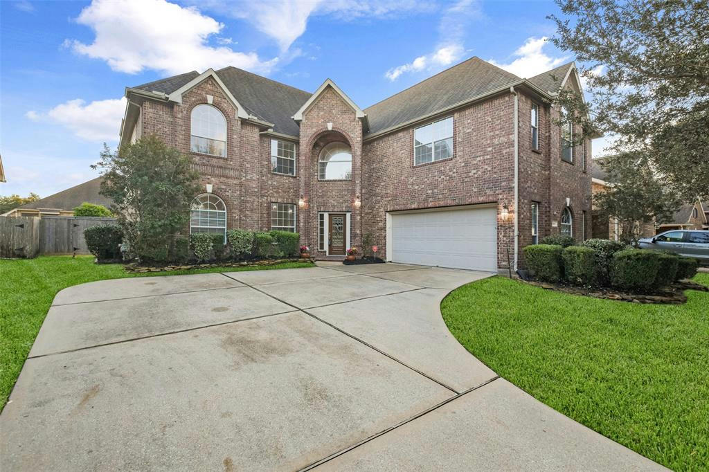 2508 ROCKYGATE LN, FRIENDSWOOD, TX 77546, photo 1 of 32