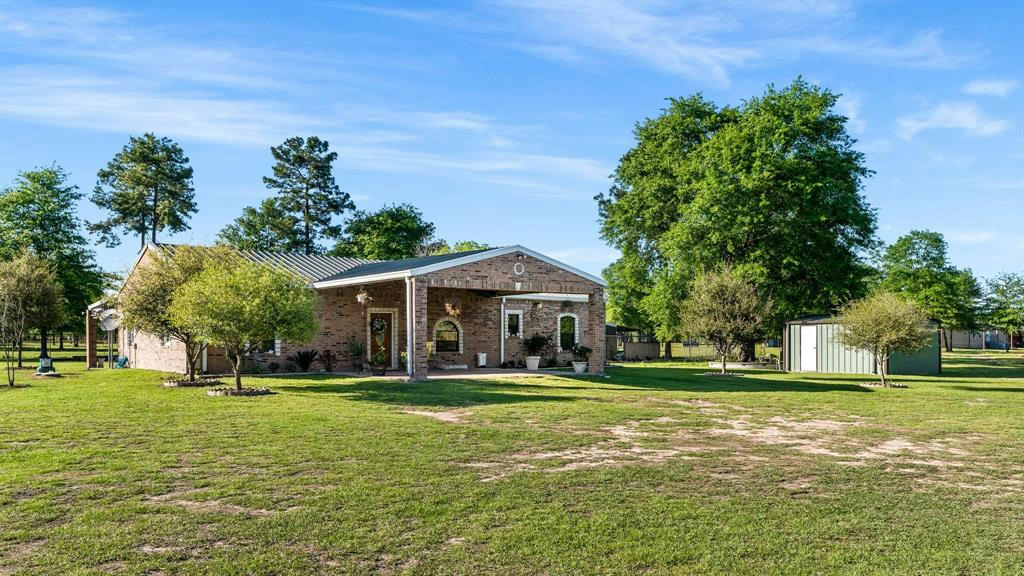 9529 N WALKER RD, CLEVELAND, TX 77328 Farm For Sale | MLS# 41692022 ...