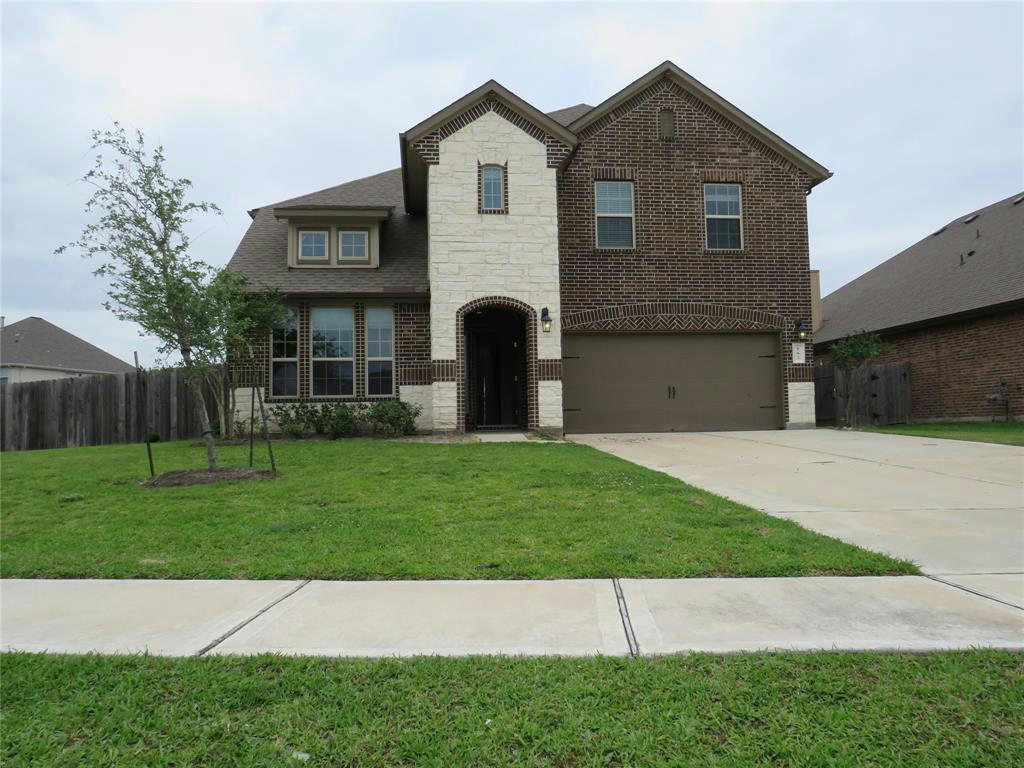 502 CRATER LAKE DR, LEAGUE CITY, TX 77573, photo 1 of 15