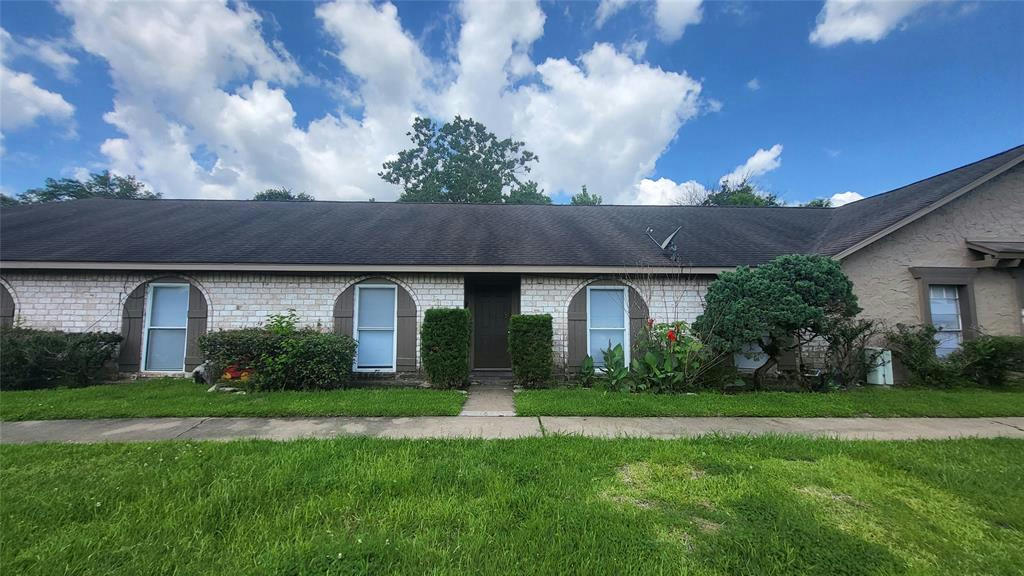 12435 SHARPVIEW DR # 12435, HOUSTON, TX 77072, photo 1 of 11