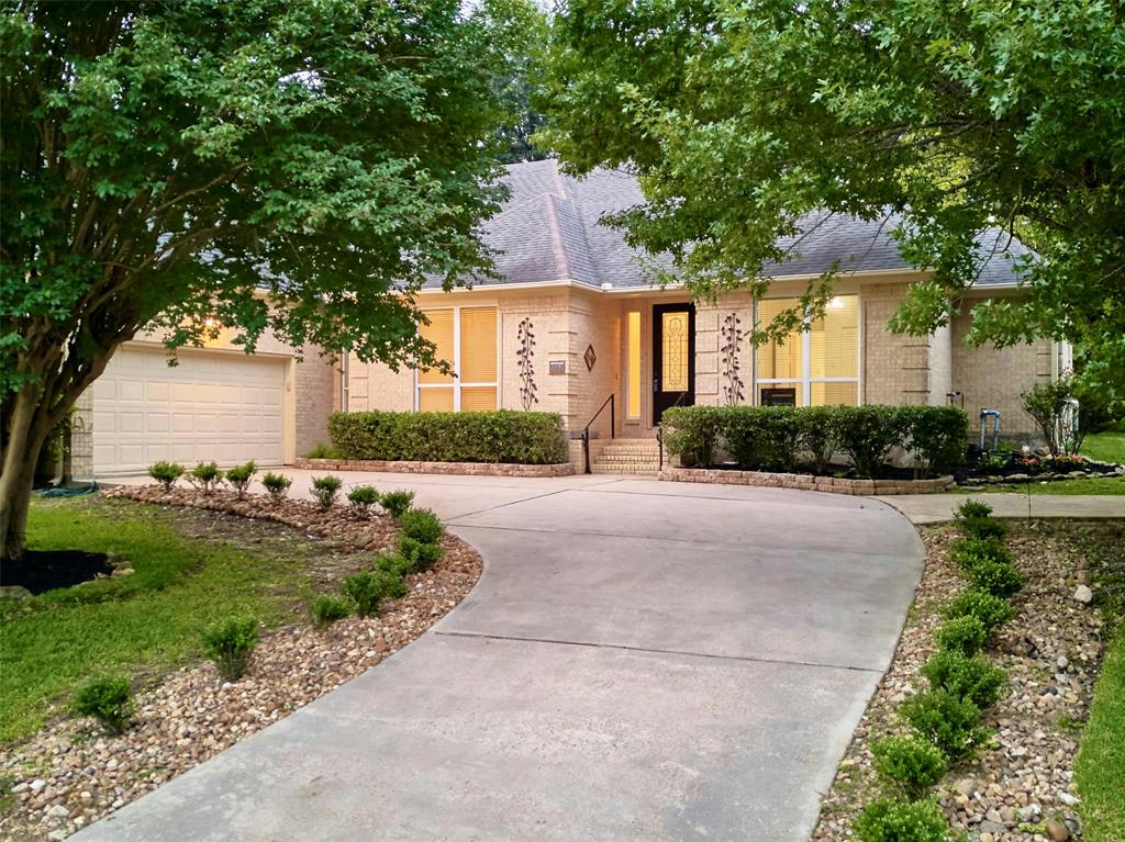 141 APRIL WATERS DRIVE, MONTGOMERY, TX 77356, photo 1 of 44