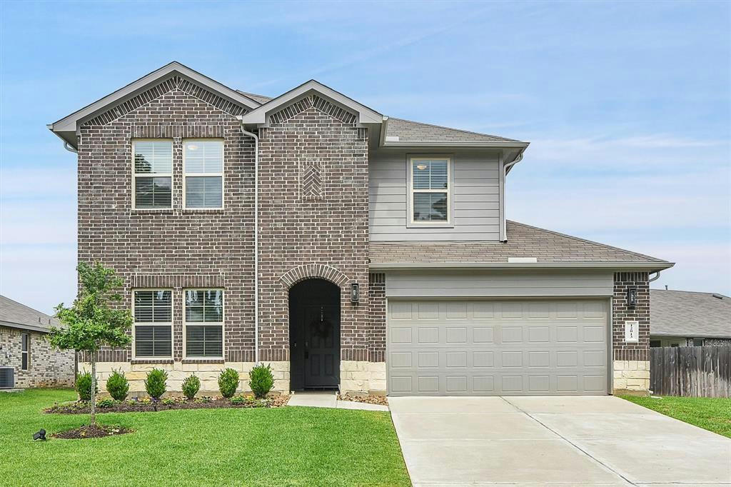 12013 NEW RIVER CT, CONROE, TX 77384, photo 1 of 40