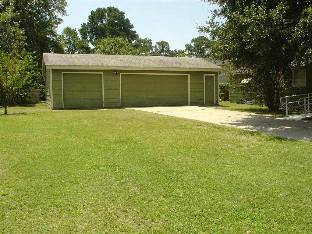 217 BLUEBONNET, LIVINGSTON, TX 77351, photo 1 of 40