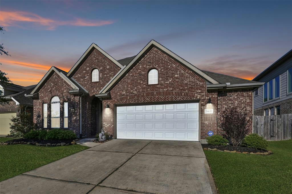 24127 NEWBERRY BEND DR, PORTER, TX 77365, photo 1 of 45