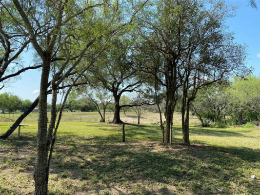 7961 N 181 HIGHWAY, NORMANNA, TX 78142, photo 4 of 17