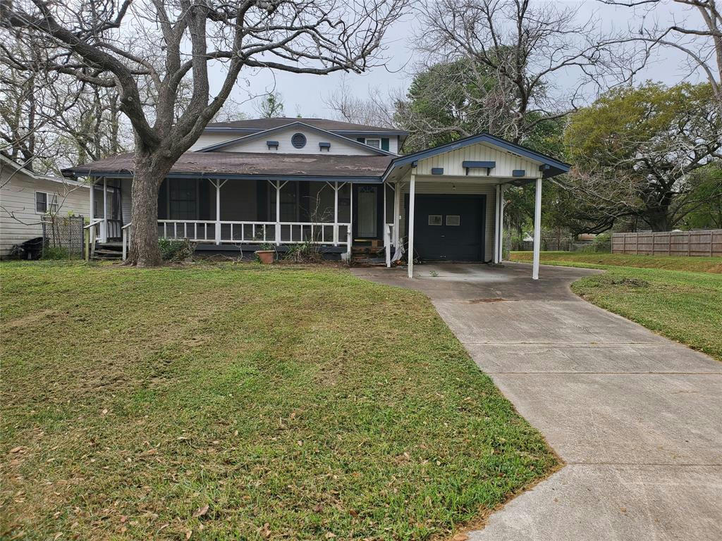 607 WINDING WAY ST, LAKE JACKSON, TX 77566, photo 1 of 8