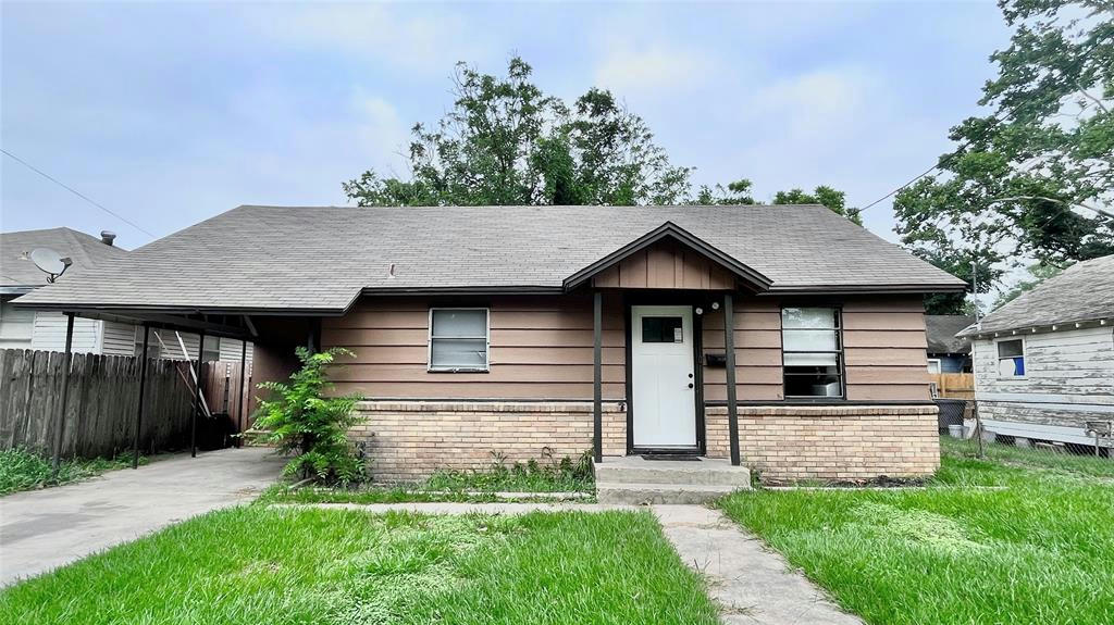 1805 PINE AVE, BAY CITY, TX 77414, photo 1 of 10