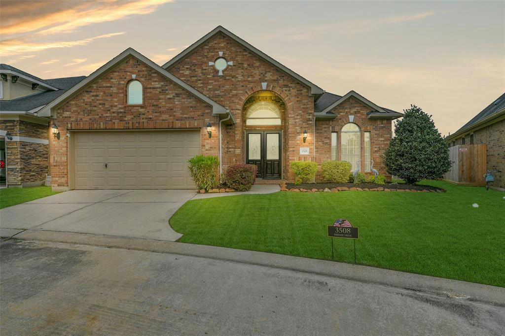 3508 FIRENZE DR, FRIENDSWOOD, TX 77546, photo 1 of 20