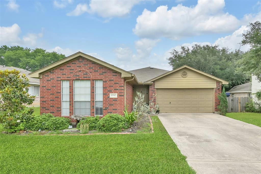 10542 TWIN CIRCLES DR, MONTGOMERY, TX 77356, photo 1 of 24