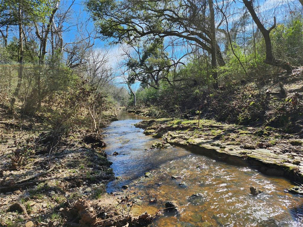 1916 201, WEIMAR, TX 78962, photo 1 of 25