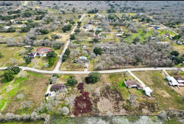 210 COUNTRY RD, ANGLETON, TX 77515 - Image 1