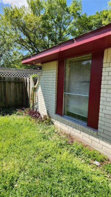 12715 BLUE HAVEN RD, HOUSTON, TX 77039, photo 5 of 8