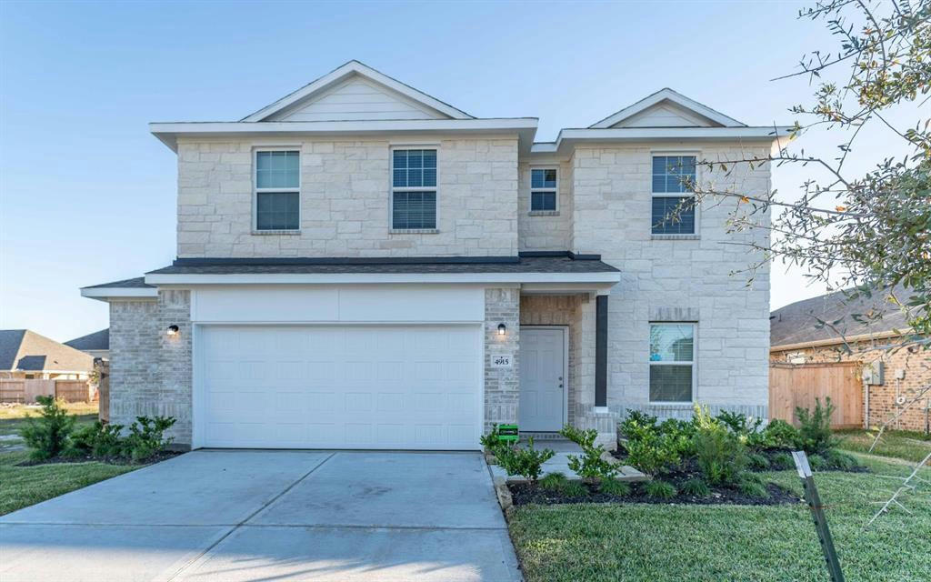 4915 MAGNOLIA SPRINGS DR, PEARLAND, TX 77584, photo 1 of 20