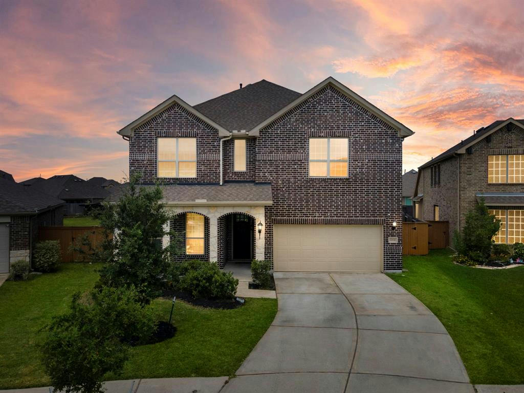 12318 OAKLEAF BEND DR, HUMBLE, TX 77346, photo 1 of 48