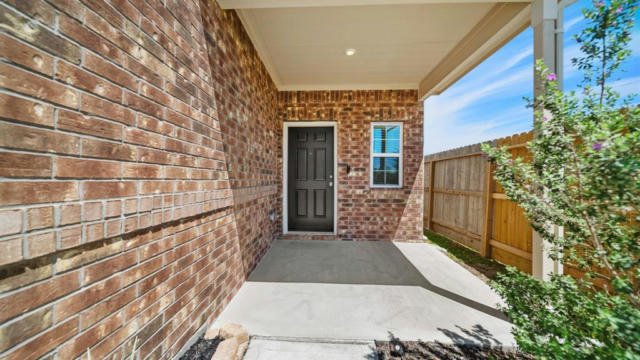 10241 CLEARTIDE LN, HOUSTON, TX 77034, photo 4 of 33