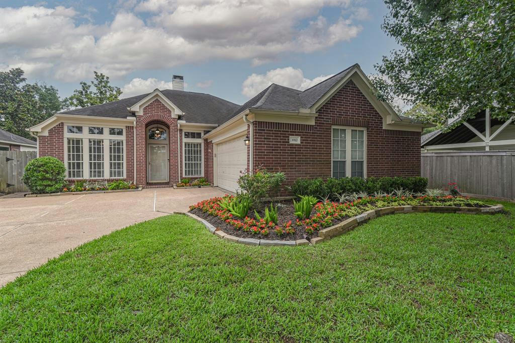 3910 SUMMERFIELD DR, PEARLAND, TX 77584, photo 1 of 38