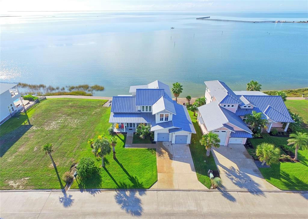 252 RESERVE LN, ROCKPORT, TX 78382, photo 1 of 30