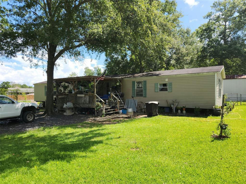 860 PINE ST, VIDOR, TX 77662, photo 1 of 12