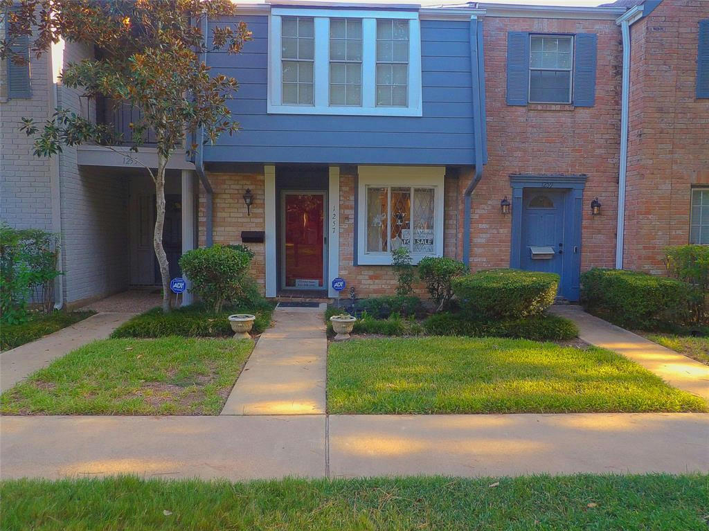 1257 COUNTRY PLACE DR, HOUSTON, TX 77079, photo 1 of 24