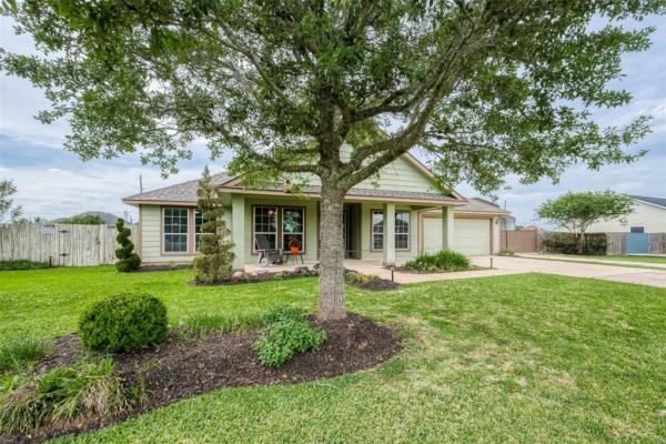 11106 APRIL DR, NEEDVILLE, TX 77461, photo 4 of 50
