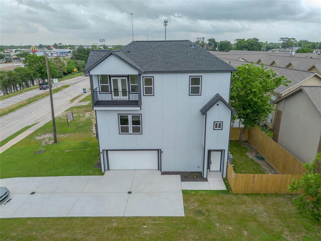 5202 EAST FWY, HOUSTON, TX 77020, photo 1 of 49