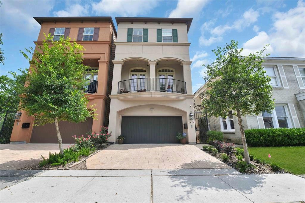 1337 W BELL ST, HOUSTON, TX 77019, photo 1 of 44