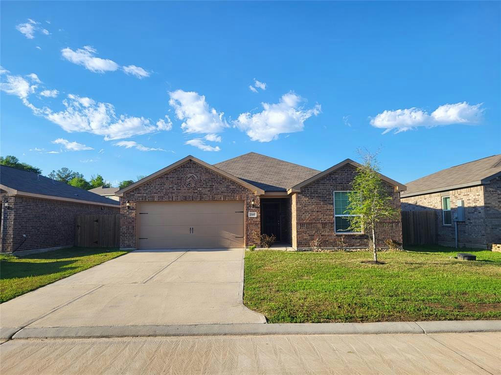 25465 BLACK SPRUCE DR, CLEVELAND, TX 77328, photo 1 of 12